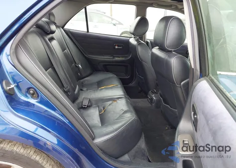 2003 Lexus Is 300 z USA, uszkodzony, nr VIN JTHBD192130069807